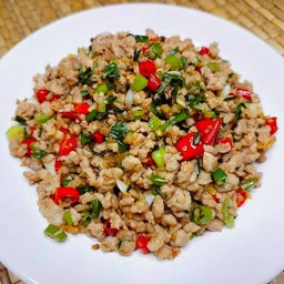 หมูสับผัดพริกเกลือ  เป็นกับข้าว