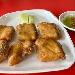 เนื้อปลากระพงทอดน้ำปลา