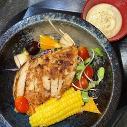 สลัดไก่ย่าง