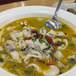 ปลาต้มผักดอง 腌菜煮鱼