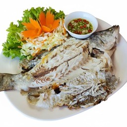 ปลากะพงเผาเกลือ