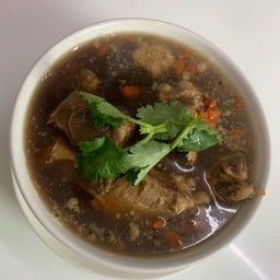 ซี่โครงหมูตุ๋นเห็ดหอม