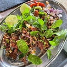 ก้อยเนื้อมะนาว(เนื้อดิบ)