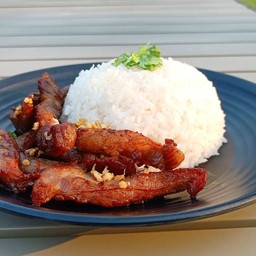 ข้าวหน้าเนื้อแดดเดียว