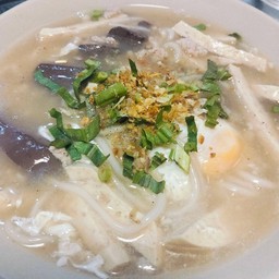 ก๋วยจั๊บญวณ+ไข่