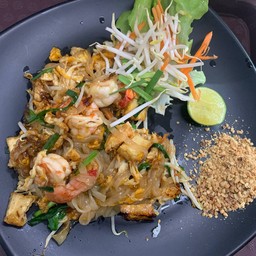 ผัดไทยกุ้งสด