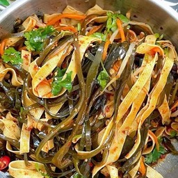 ยำสาหร่ายเต้าหู้