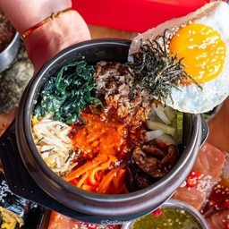 บีบิมบับ ข้าวคลุกเกาหลีกะทะร้อน