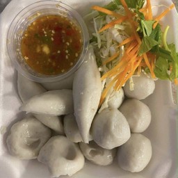 ยำลูกชิ้นปลาเยาวราช ชุดใหญ่