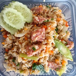 ข้าวผัดแหนม