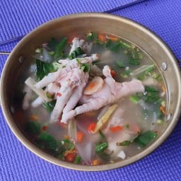 ต้มแซ่บซุปเปอร์ตีนไก่