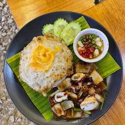 ผัดพริกเผาราดข้าว