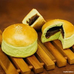 ถั่วแดงใบเตยบัน 1 PC