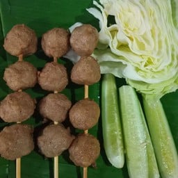 ลูกชิ้นป้าแหม่มชืฟู่ดแช่บๆ