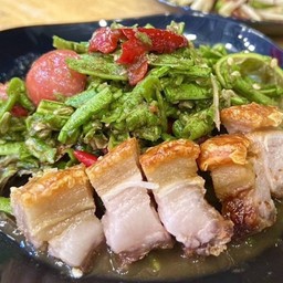 ตำถั่วหมูกรอบ