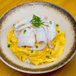 ข้าวผัดทะเล สูตรฮ่องกง  ใช้น้ำมันรำข้าวและเนยแท้