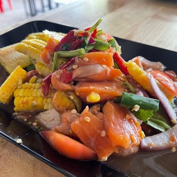 ตำข้าวโพดแซลมอน