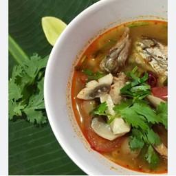 ต้มยำหัวปลากะพงขาว(มีแต่หัวปลาจะเพิ่มเนื้อระบุมา)