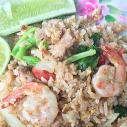 ก๋วยเตี๋ยวบูมรุ่งเรือง วัดท่าอิฐ