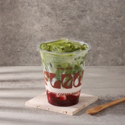 Strawberry Matcha Latte | สตอเบอรี่ มัทฉะลาเต้