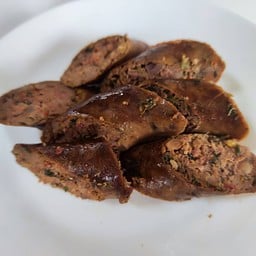 ไส้อั่ว ตับ ทอด ครึ่งกิโล