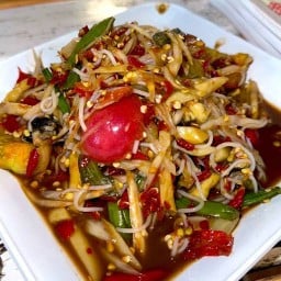 นมถัง อาหารตามสั่ง ส้มตำ ปลาเผาตลาดรถไฟ อุดรธานี