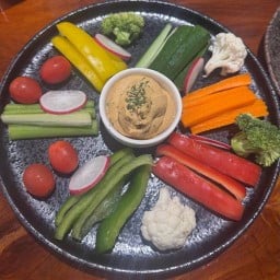 Treehouse Health Bar ทองหล่อ
