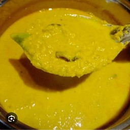 ขนมจีนน้ำยากะทิใต้พร้อมผัก