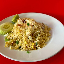 ข้าวผัดรวมมิตร