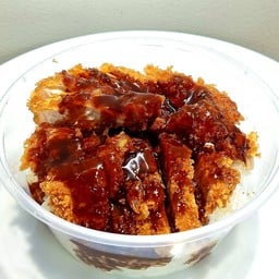 ข้าวไก่ทอด ซอสทงคัตสึ