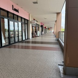 Viva Mall Neyagawa