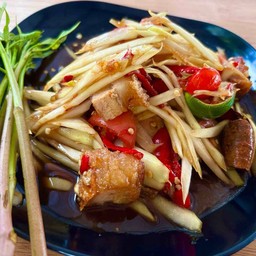 ตำหมูกรอบ