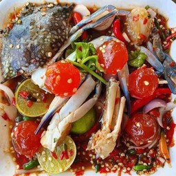 ยำปูม้าไข่แดง