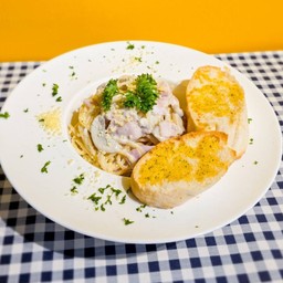 สปาเก็ตตี้ซอสแฮมเห็ด