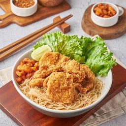 เส้นหมี่หม่าล่าไก่ทอด