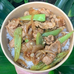 ผัดพริกหยวกหมู