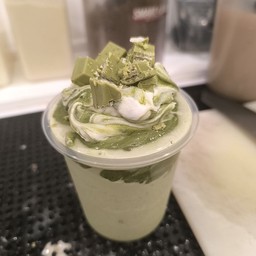 KITKAT Matcha Milkshake (16 oz.)