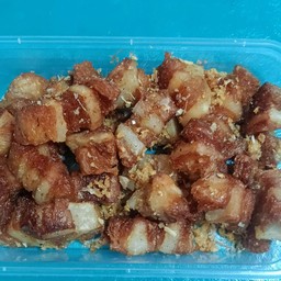 หมูกรอบเจกระเทียมพริกไทย Vegan