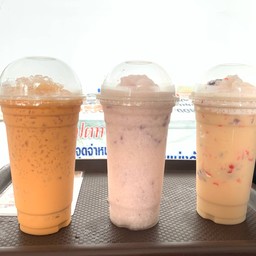 กาแฟโบราณ น้ำชง น้ำปั่น และขนม