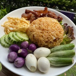 ข้าวคลุกน้ำพริกตาแดงหมูทอด+ซุปแกงจืดเต้าหู้หมูสับ