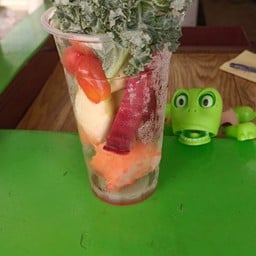 ผักและผลไม้รวม (แคล+บัดรูท+มะเขือเทศ+แอปเปิลเขียว)  Mixed vegetables and fruits (cal+other)