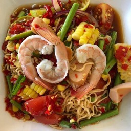 ยำมาม่า กุ้ง