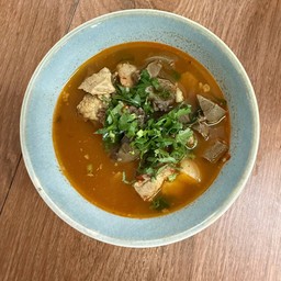 แกงอ่อมหมู Northern Herbal Pork Soup (Kaeng Om Moo)
