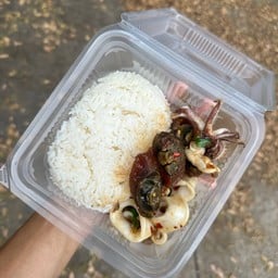 หม่ามี้ • อาหารตามสั่ง กำแพงแสน