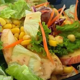 สลัดผักผลไม้