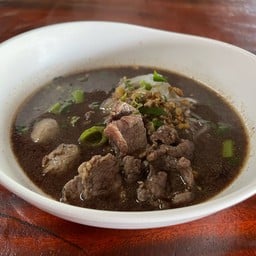 ก๋วยเตี๋ยวเรือแม่สุวรรณ์