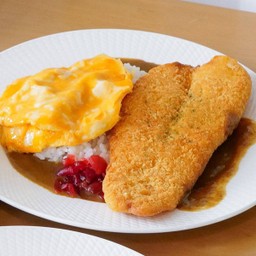 ข้าวแกงกะหรี่ญี่ปุุ่น ปลาทอดไข่นุ่ม