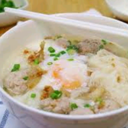 ต้มหมี่ซั่วหมูสับ