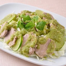 ยำหมูมะนาว