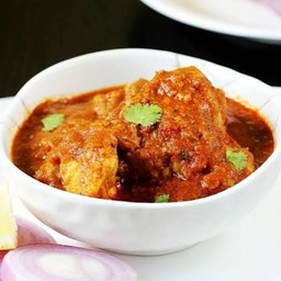 CHICKEN CURRY